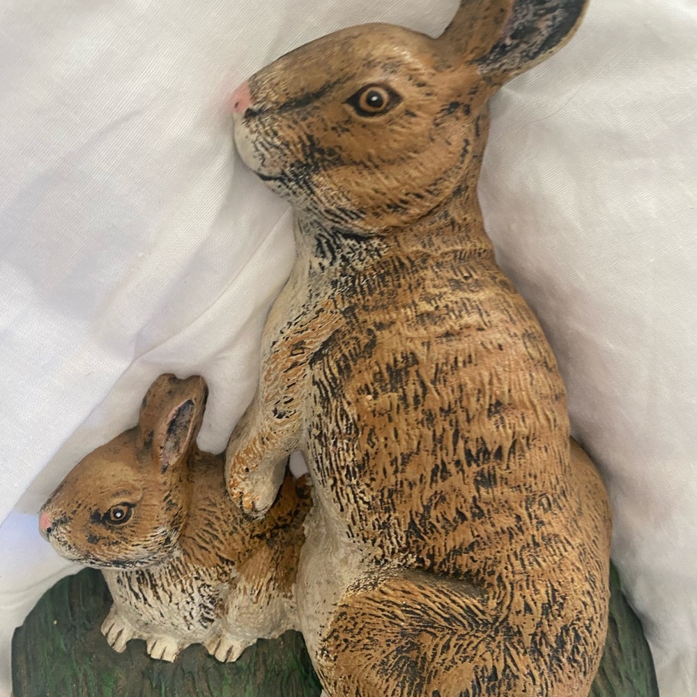 Cast Iron Bunny Rabbit Doorstop 9.5inch tall great conditon